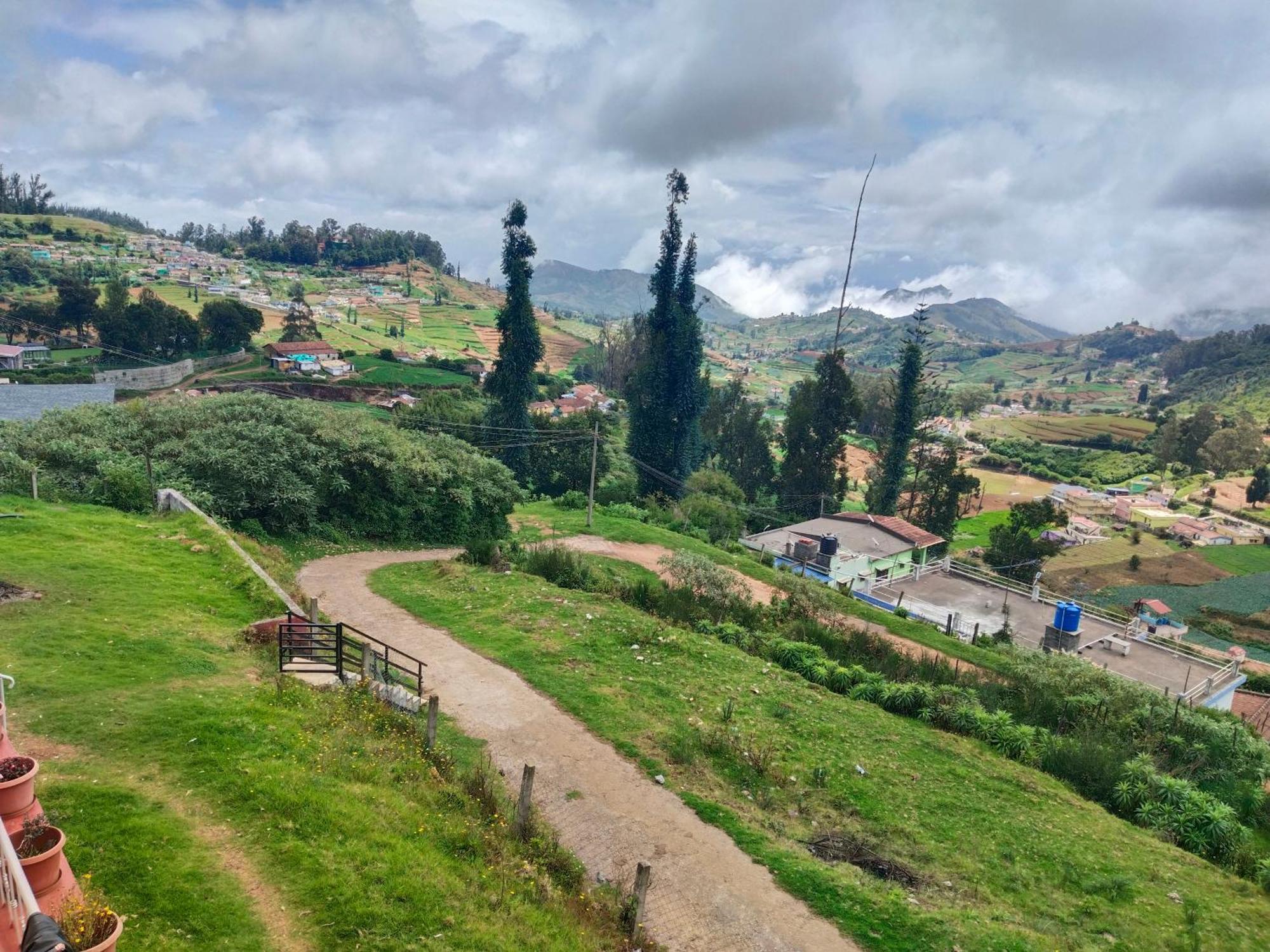 Bs Dreamz Ooty Apartment Екстериор снимка